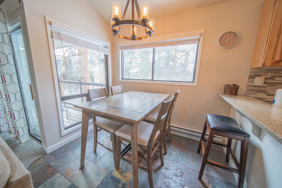 skisummitcove's tweet image. Welcome to Feature Fridays! Tune in every Friday to checkout the featured vacation property of...
bit.ly/3YpOgJL
#visitkeystone #keystonecondos #keystoneresort #stayhere #vacationcondo #skicondo #summitcovelodging #woodfireplace #forestviews #keystonepropertymanagement