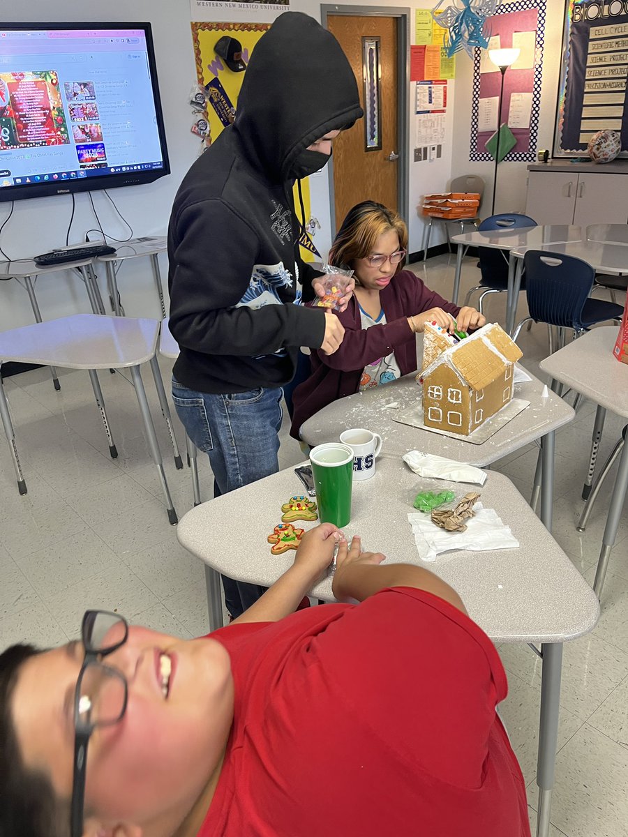 MrsPerez1224's tweet photo. I’m very fortunate to work at this school filled with amazing students, co-workers, and bosses! Here’s our gingerbread house, courtesy of Mr. Carrasco! @CoachCarrasco3 @RTMVHS  @ClintISD #lobos #MVHS https://t.co/yZ0tYABZAF