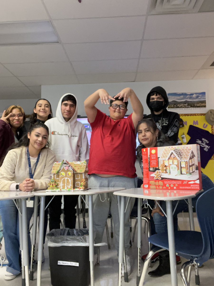 MrsPerez1224's tweet photo. I’m very fortunate to work at this school filled with amazing students, co-workers, and bosses! Here’s our gingerbread house, courtesy of Mr. Carrasco! @CoachCarrasco3 @RTMVHS  @ClintISD #lobos #MVHS https://t.co/yZ0tYABZAF