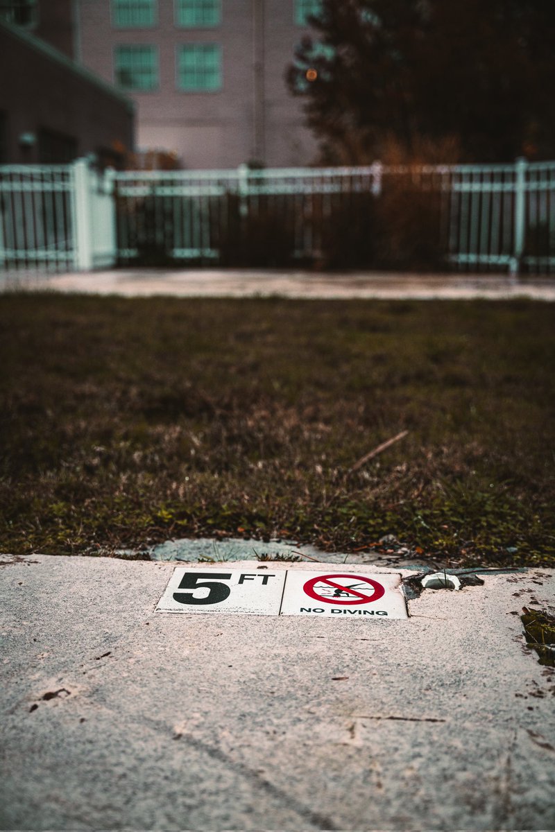 ThatFellowDylan's tweet photo. Pool's closed

#photography #streetphotography #SonyAlpha #sigma2470art https://t.co/iDISU7gLHP