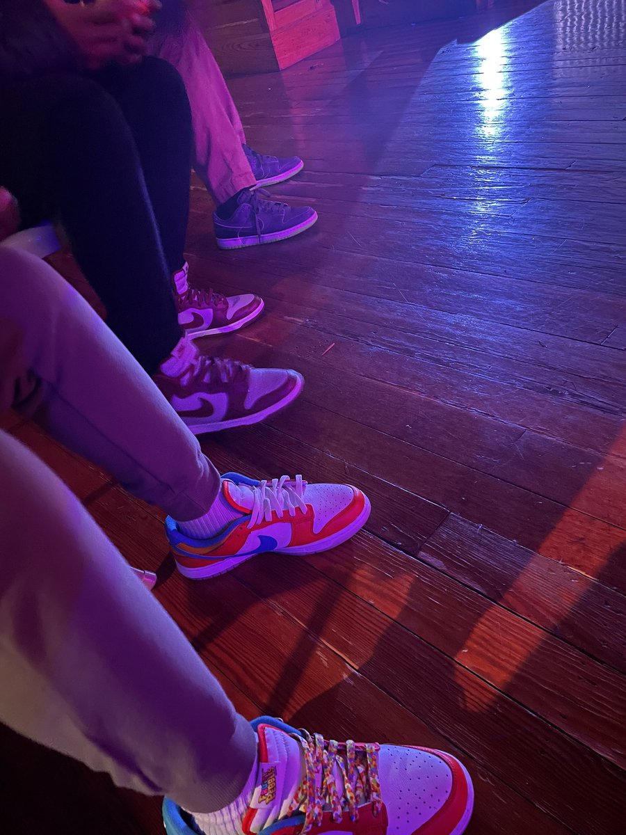 Hollywood2xxx's tweet photo. Dunk game is crazy #dunk #nike #Dunkgame #game @Nike @nikestore #skateboard #skateboarding https://t.co/C69TltXRVP