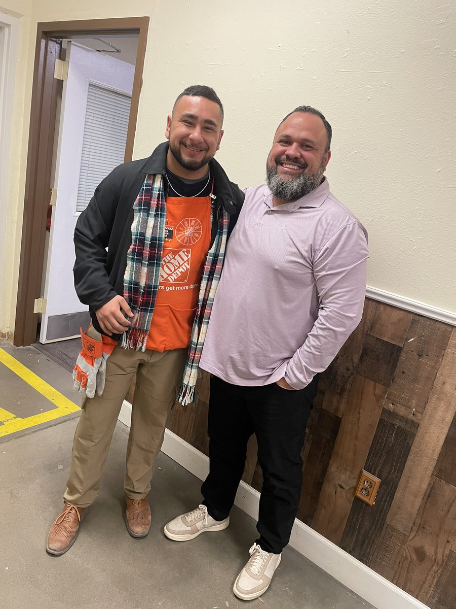 JesseRa87426202's tweet image. Bittersweet to see you go, here is to new beginnings. I can not wait to see the great things your going to do in your new journey. Thank you for developing store &amp;amp; myself. You will always have a home at 0562. @mbs40443