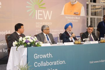 airnewsalerts's tweet photo. Union Minister @HardeepSPuri addresses curtain raiser press conference on India’s flagship Energy Event, India Energy Week 2023 in #Bengaluru; says  India is looking forward to setting up international biofuel alliance under India’s #G20 presidency. 

#IndiEnergyWeek https://t.co/56aXI7qR4x