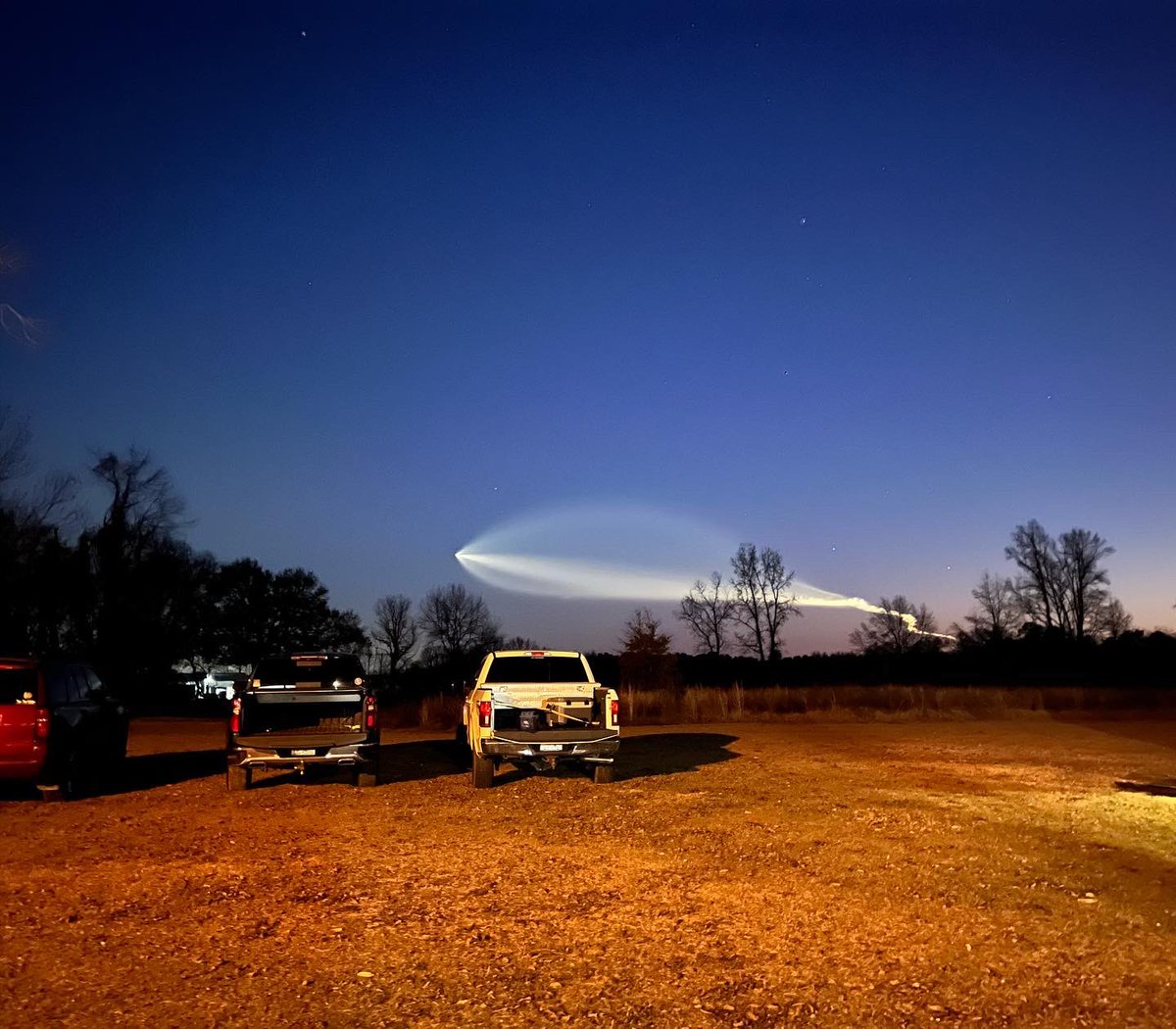 scamprun's tweet photo. SpaceX the right place at the right time https://t.co/XIBAtAVRDj