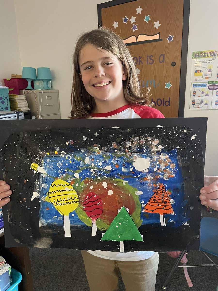 ReidsReaders's tweet photo. We experimented with sponge painting and layering! #wesstrong @WendellMagnetES https://t.co/YEcSbxTBxA