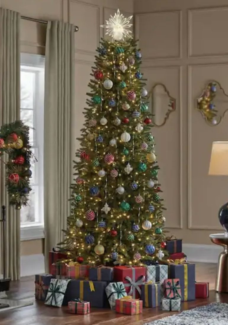 fintechfrank's tweet photo. “Merry Christmas”

Love 
The billionaires https://t.co/WmM555TD4N
