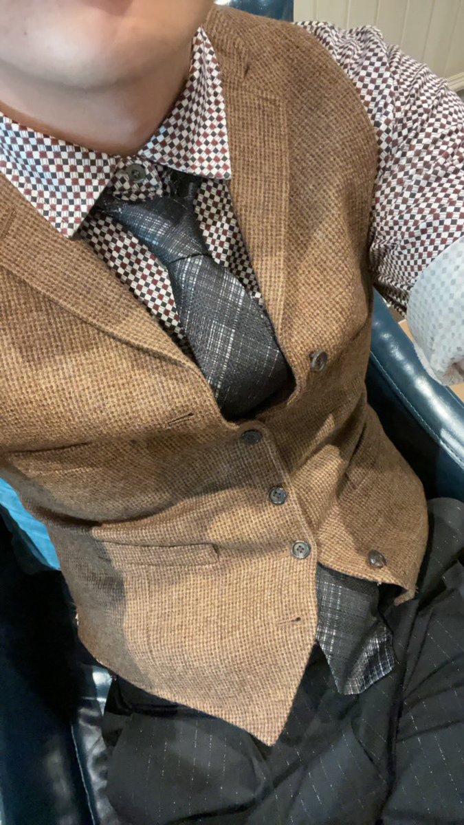 有没有南通的女孩子喜欢正装的？