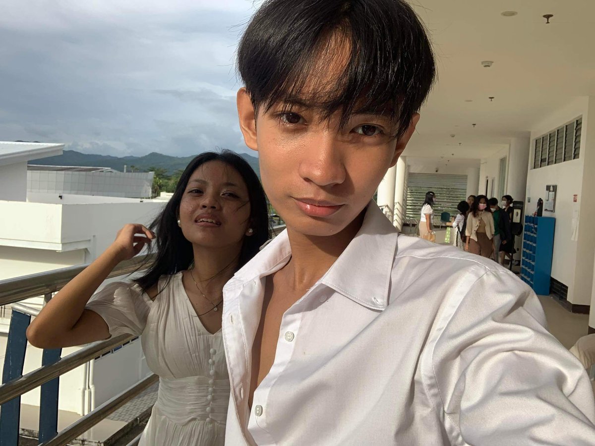 Gob On Twitter More Year End Party Pics Posting Nga Gwapo Ko Lawl Alexa Play Love Dive By Ive