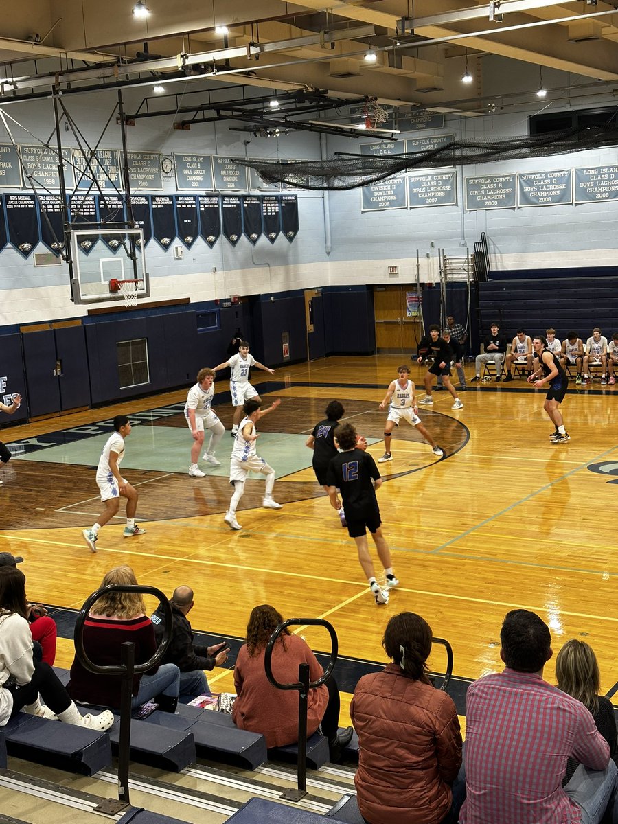 Friday night Eagle Hunting

3:30- <a href="/DPBVBfans/">DPBVBfans</a> v East Islip
6:15- <a href="/TheWogue/">Comsewogue Basketball 🏀</a> v Rocky Point

#FlyWithUs 🦅