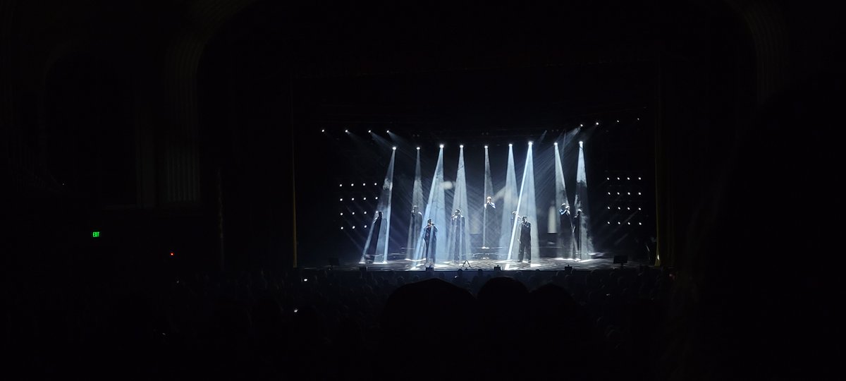 SMilPhotography's tweet photo. Straight No Chaser #snc25 https://t.co/3oSdfw4oNj