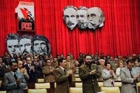 #FarCuba tiene presente el 17/12/1975, Se inicia, el 1er  Congreso del PCC. Fidel advierte: “Mientras exista el imperialismo, el Partido, el Estado y el pueblo le prestarán, a los servicios de la defensa, la máxima atención... 
#CubaViveEnSuHistoria