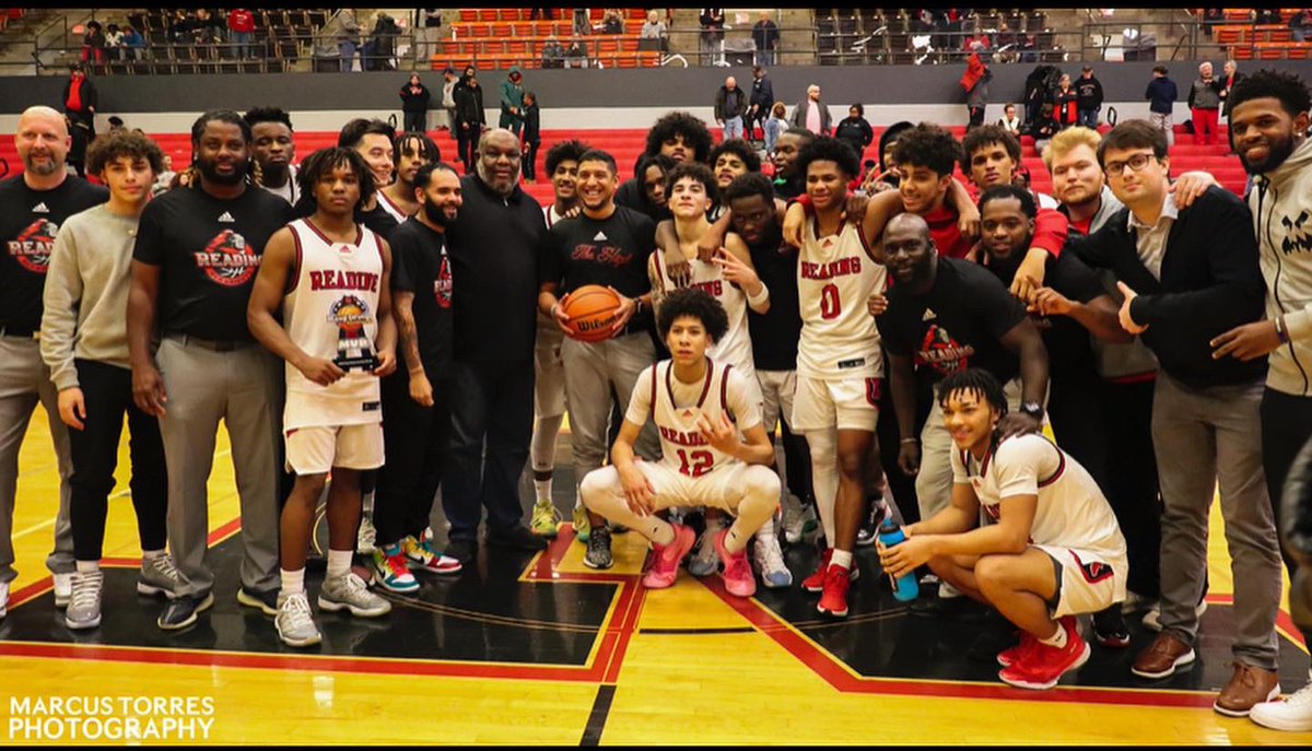 Jumpman_Q's tweet photo. IT’S R TIME ❤️🖤 https://t.co/CdH8hWVbWr