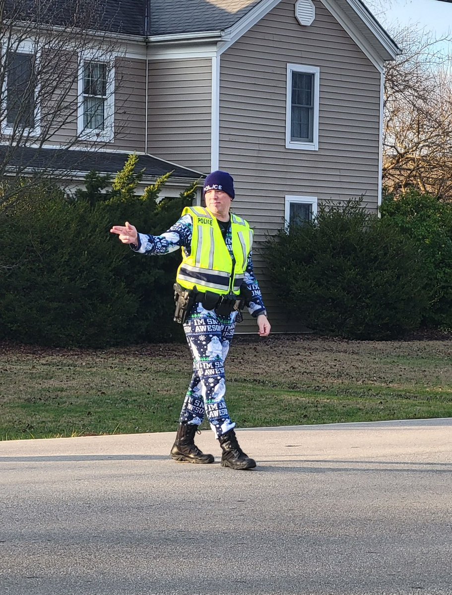 Today Little Miami Primary School SRO Joe Smith participated in pajama day <a href="/LM_Schools/">Little Miami Schools</a> #communitypolicing