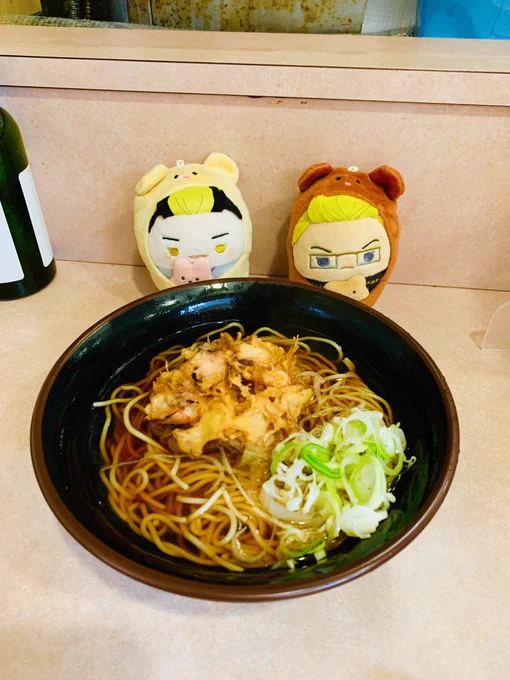人生初の立ち食いのお蕎麦…と思ったけどいつも立ち食いだったふわふわ 