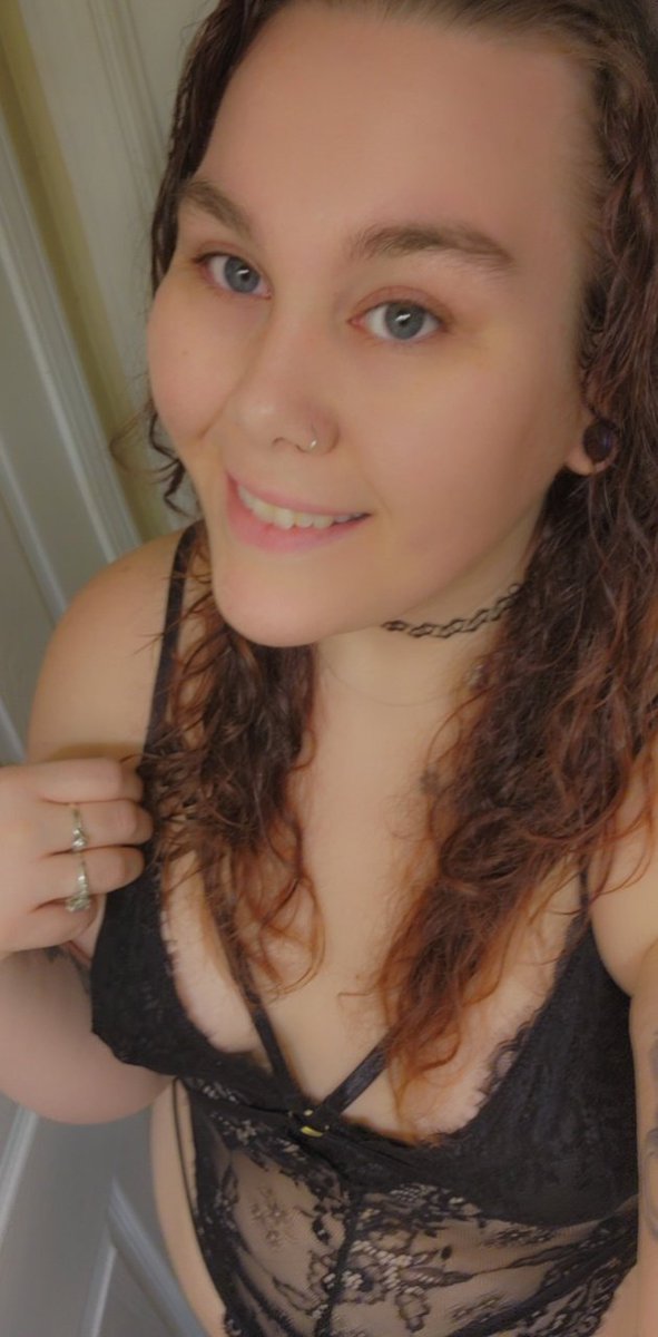 Hufflepuffer20's tweet photo. Who wants some sexy pics/videos tonight??? Dm me!!! Cashapp $hufflepuffer23 https://t.co/M82xqkxvSL
