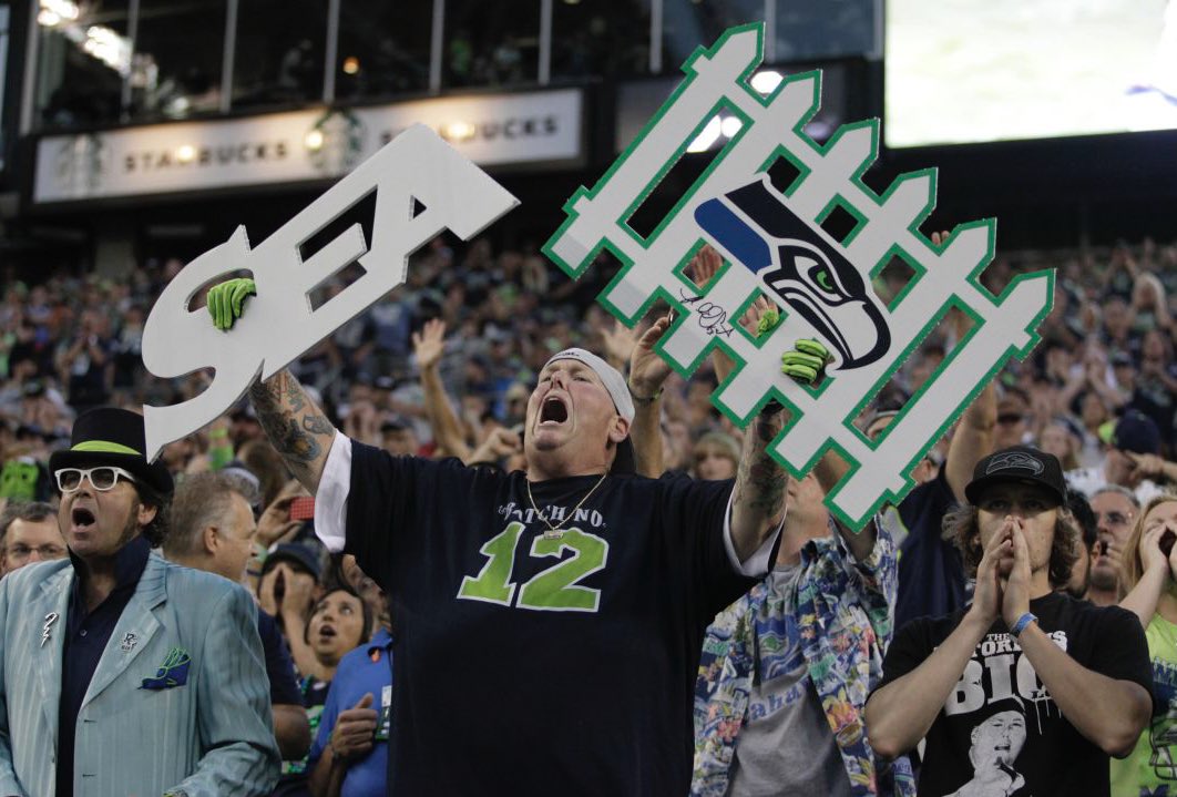 BigLo66's tweet photo. Hey #Seahawks Fans, Always remember you don't love a team for titles, you don't love a team for trophies, you love a team because somewhere in there, you found yourself. Every setback has a major comeback!!
Go @Seahawks…
#SeaFence https://t.co/JeHf2hUpBc