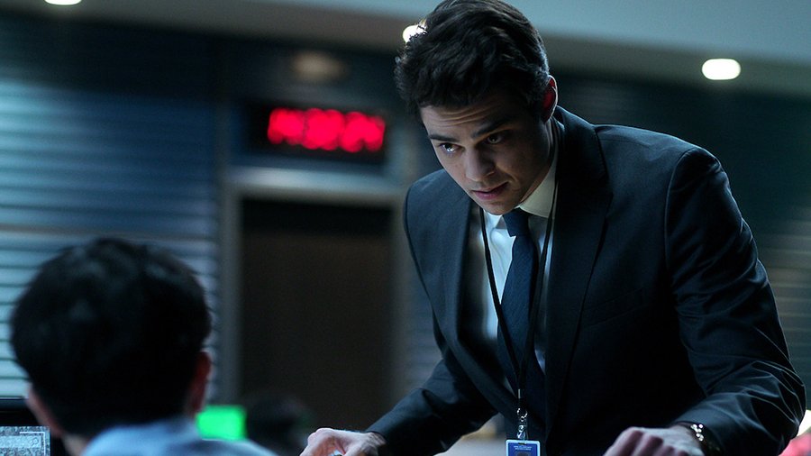 넷플릭스 노아 센티네오의 스릴러 드라마 <더 리크루트> 후기/결말♥ #넷플릭스 #스릴러드라마 #더리크루트 #노아센티네오 #Netflix #TheRecruitNetflix...