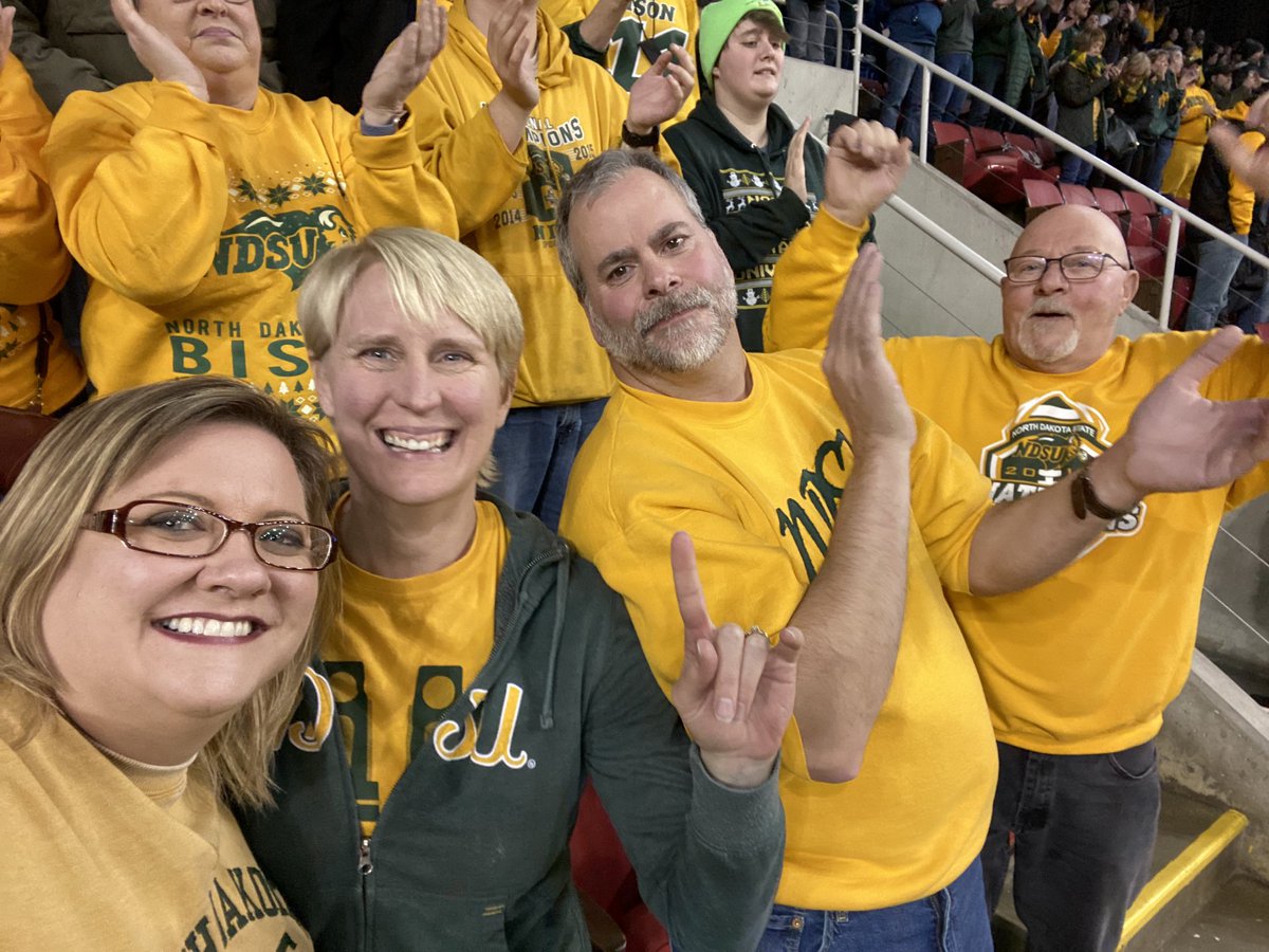 DaniKate4's tweet photo. FRISCO BABY! #scheelsgameday https://t.co/FIlNCrFwEf
