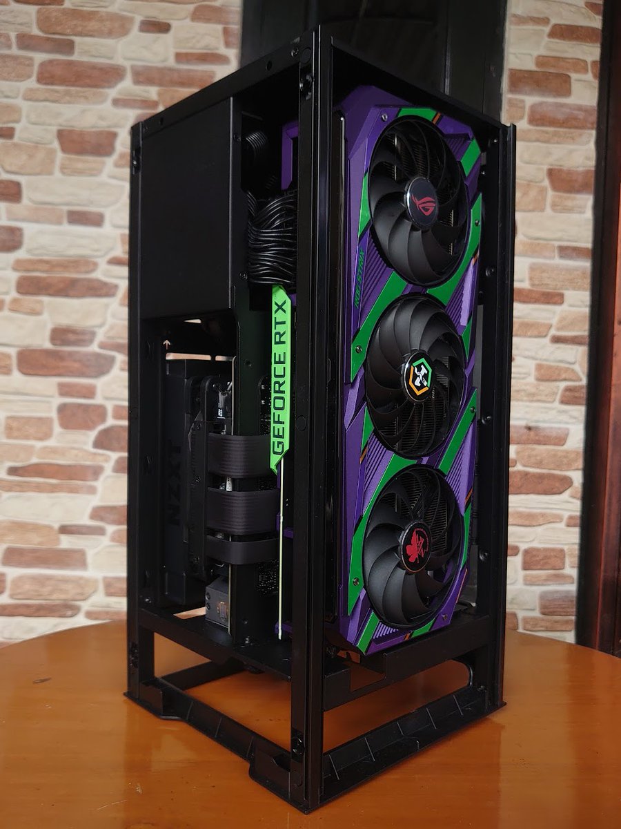 jack_duste_r's tweet photo. @OptimumTechYT Hi Ali, lil bit late to the party, but hopefully not
here's my current setup. 
Spec:
Intel Core i7 10700K. Asus ROG Strix Z490-i, Asus ROG RTX 3080 Eva Edition, NZXT AIO 140mm + Noctua NF-A14 Chromax, Gskill Triden Z 16Gb, 2x evo plus 970 1TB + 1TB, NZXT 750w gold, NZXT H1 v2 https://t.co/vFY0UHgD2D