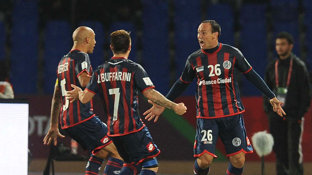 DebateSL's tweet photo. 🔙📅 • #EfeméridesCuervas | Un día como hoy, pero de 2014, #SanLorenzo le ganaba 2 a 1 a #Auckland City (🇳🇿) por la semifinal del Mundial de Clubes. https://t.co/LTgidm8kJ3