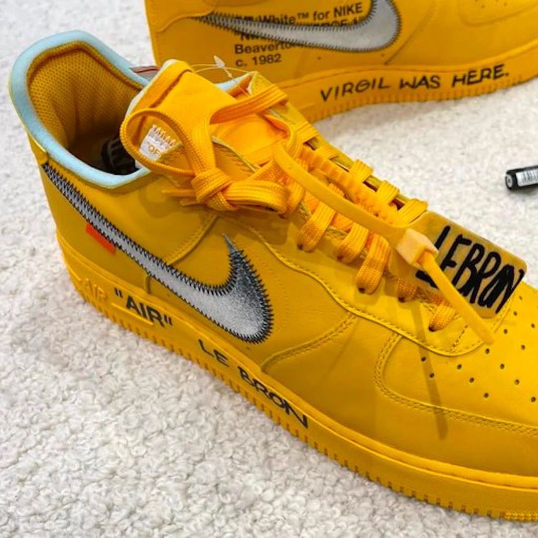 d9sta's tweet photo. Lebron James Previews the Off-White x Nike Air Force 1 “University Gold” https://t.co/rpyRO9U1RE