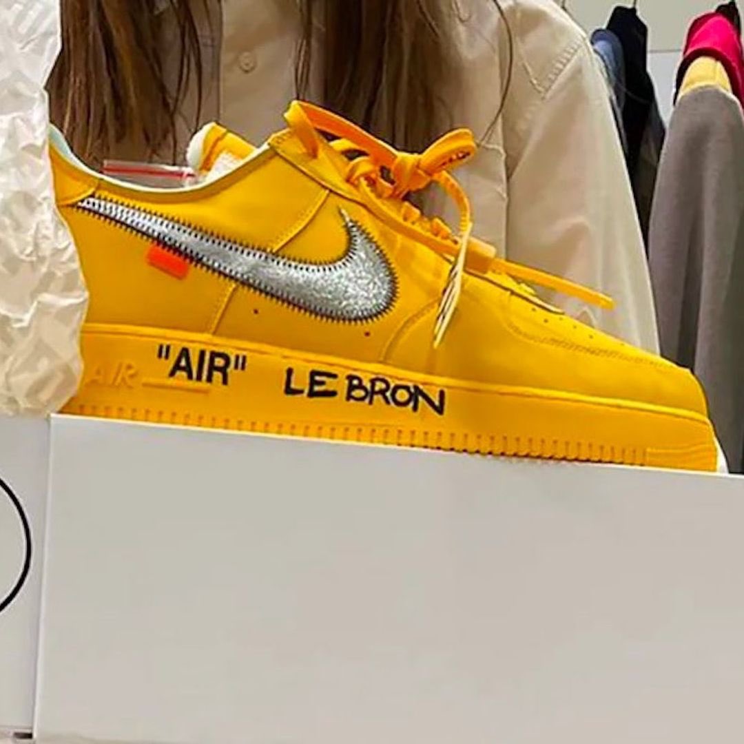 d9sta's tweet photo. Lebron James Previews the Off-White x Nike Air Force 1 “University Gold” https://t.co/rpyRO9U1RE