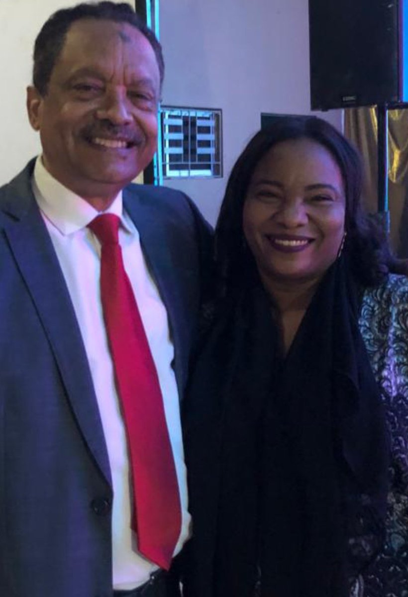 NancyMorrisJde3's tweet photo. DIOS es soberanamente bueno. Uno momento muy agradable compartí con el Dr. @marinomendoza en la Koinonia Navideña 2022 de nuestra Iglesia Casa de Oración. El cariño se mantiene y eso es de valorar. https://t.co/szUCyVctJu