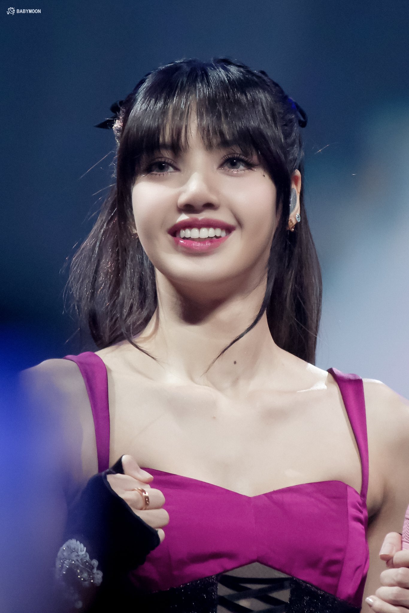 on-twitter-hq-221212-born-pink-paris-d-2-blackpink
