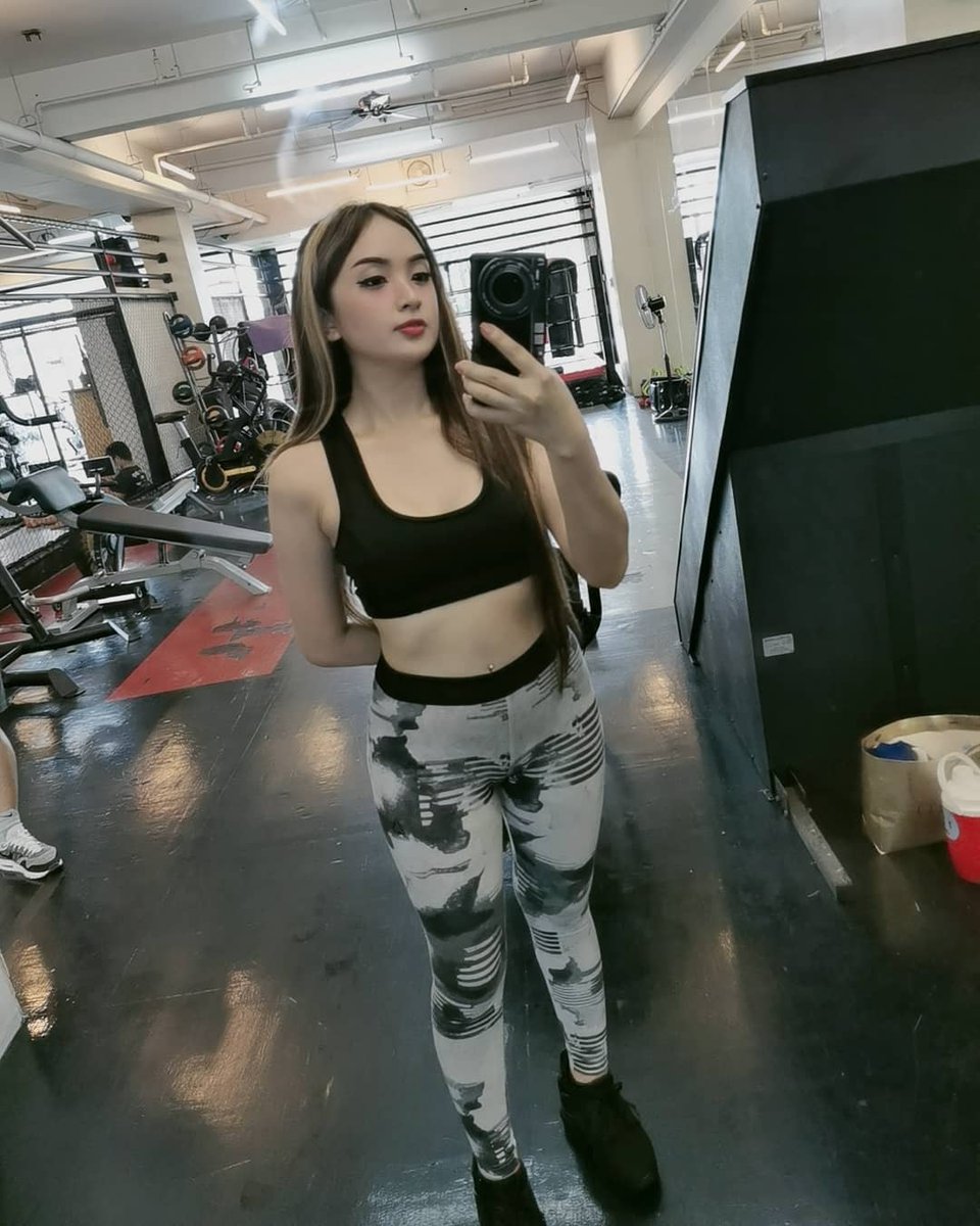 stephanimaley's tweet photo. let's work it out https://t.co/efDdkruvR8