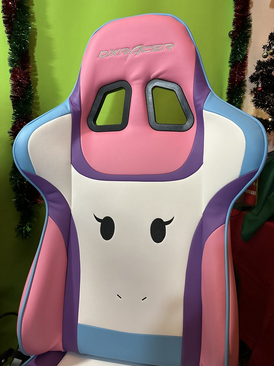 SHE’S BAAAAAAAAAACK!!!!!