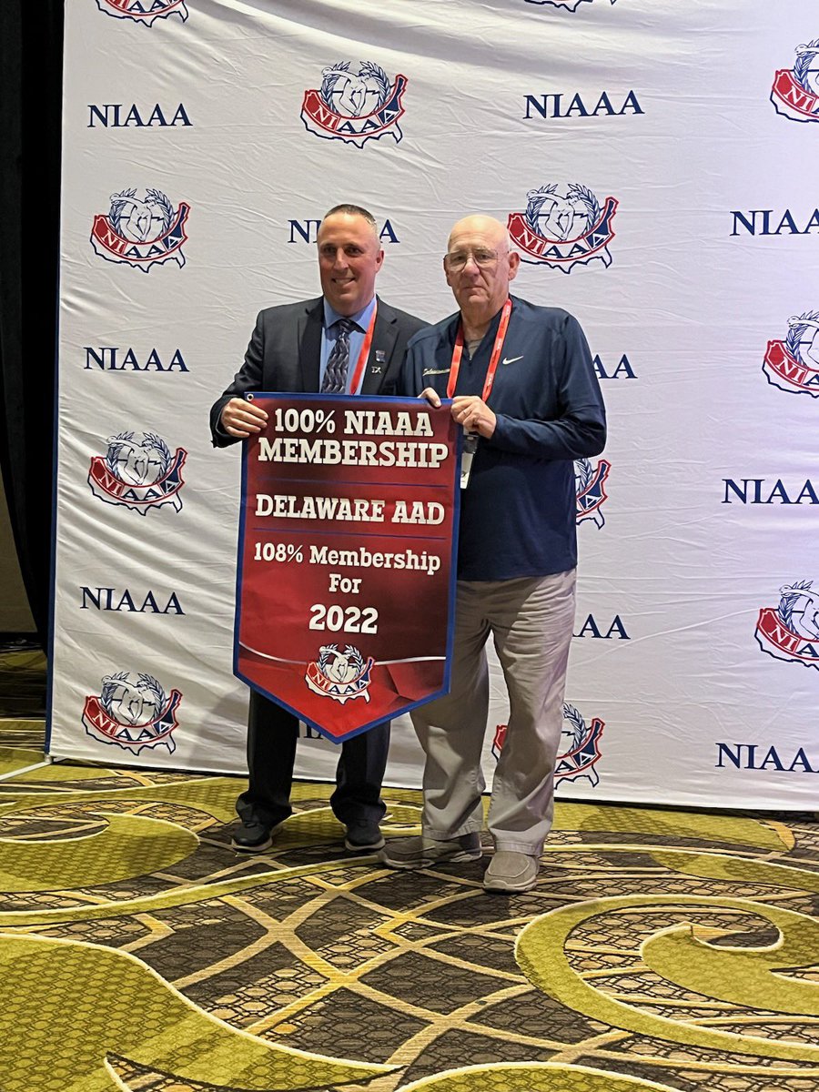 DAAD Executive Director, Mike Hart, received the NIAAA Commendation banner at the Athletic Directors National Conference in Nashville. AD’s in our state value the <a href="/NIAAA9100/">NIAAA</a> membership.