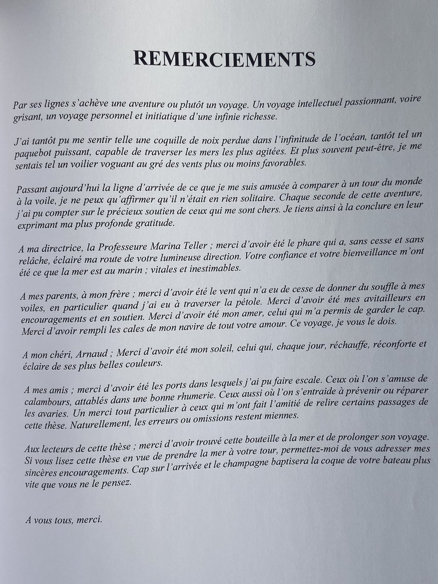 🎓 Le 13.12.2022, j'ai soutenu ma thèse sur "La modération des contenus en ligne"! 
Je tiens à remercier (sans modération !) ma directrice 
@TellerMarina ainsi que mon jury dont l'éminence m'a fait honneur : <a href="/Th_Douville/">Thibault Douville</a>, @flogsell, Pauline Türk &amp; Grégoire Loiseau. 

👋@Twitter😅