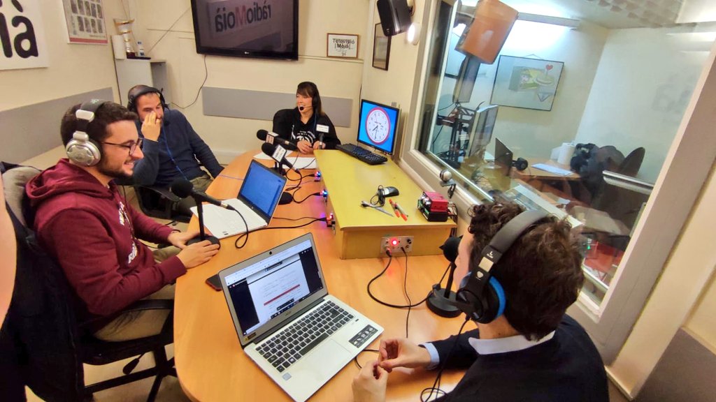 MoiaesCultura's tweet photo. 🎙️📻💪🏼Quart programa, superat! Moltes gràcies Andreu, Raquel i Joan per la bona estona i la conversa sobre la ramaderia a #Moià!

Gràcies, també a Ca La Isabel com a  col•laborador del programa!

👉Ens retrobem dissabte 24 de desembre a les 23:50h, amb missa del Gall en directe! https://t.co/iHDExxgQxy
