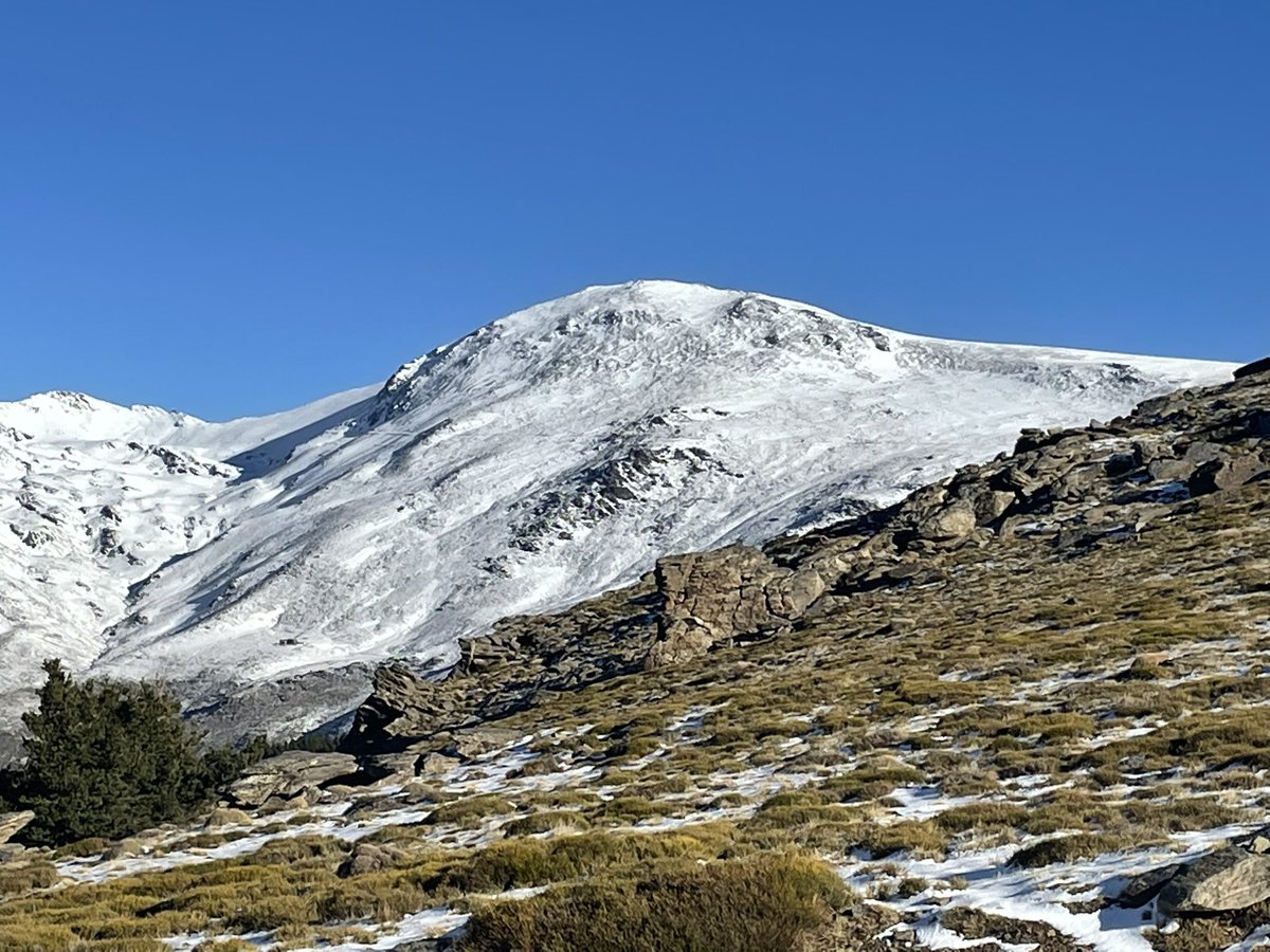 jrambaud's tweet photo. #Veleta #Zacaitin #Campanario #LosMachos #LomaPelada #Caldera y #Mulhacen #Tresmiles de #SierraNevada #caraSur #Alpujarra #Granada https://t.co/Sjo8HXxwlD