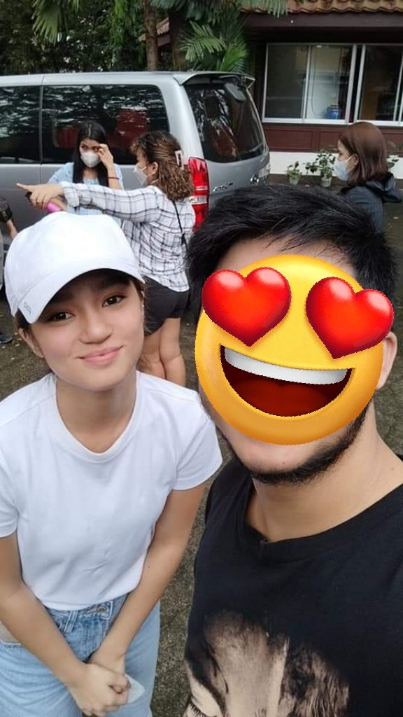 bllmrno's tweet photo. we love you so much best girl!

DecemBELLE WithDONNY 

#DazzlingDONNYAtChristmasSpecial
#BELLElightfulAtChristmasSpecial https://t.co/LvxlznWudJ