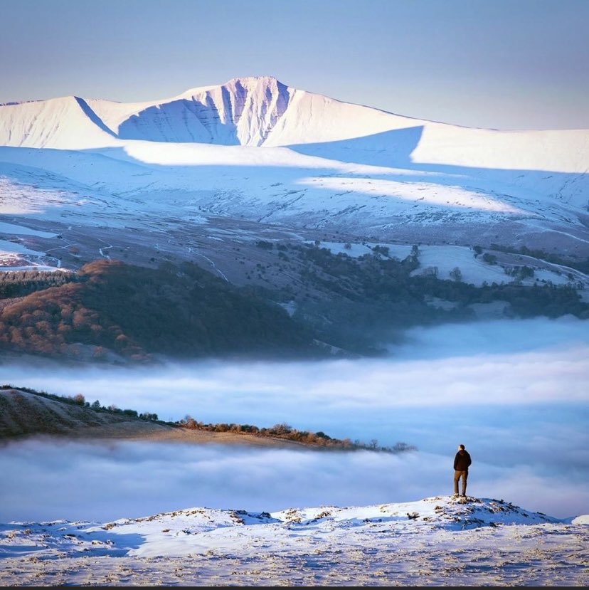 What a magical shot of the Brecon Beacons taken from Mynydd Llangorse by photographer IG WillDaviesphotography