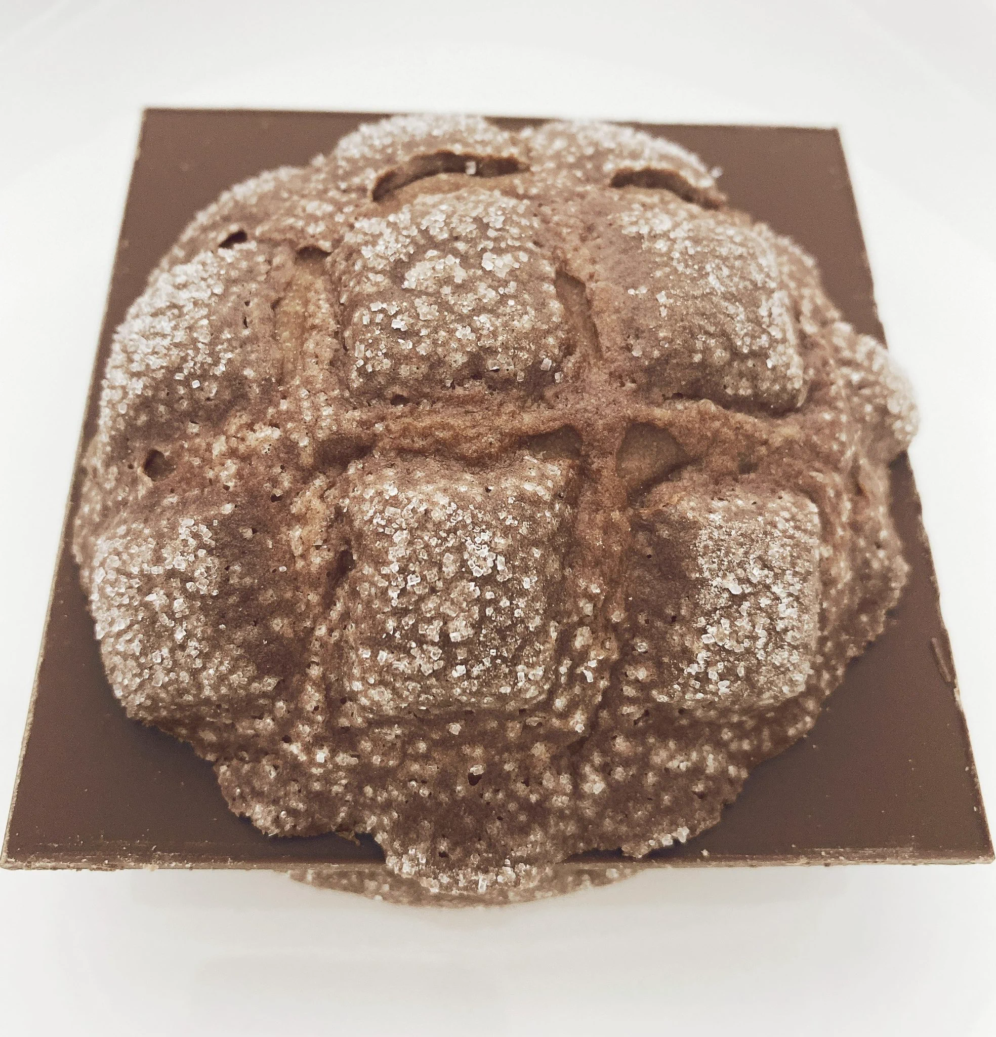 ローソンから「はみでる板チョコメロンパン」が新発売‼