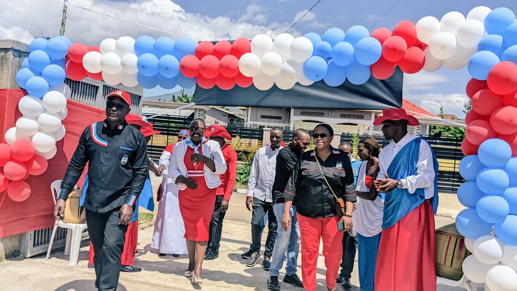 RYVCPWestern's tweet photo. Inteko rusange y'umuryango @rpfinkotanyi mu kagali ka #Mpenge @MMusanze .Kwizihiza isabukuru y'imyaka 35 umuryango umaze uvutse @manzijp @KamanziJeanBos3 @AMpuhwe @NyirarugeroD @OdetteMukeshim4 @titorutaremara4 @harerimana_tito @Dr_Shyaka https://t.co/WKoAVXzLUo