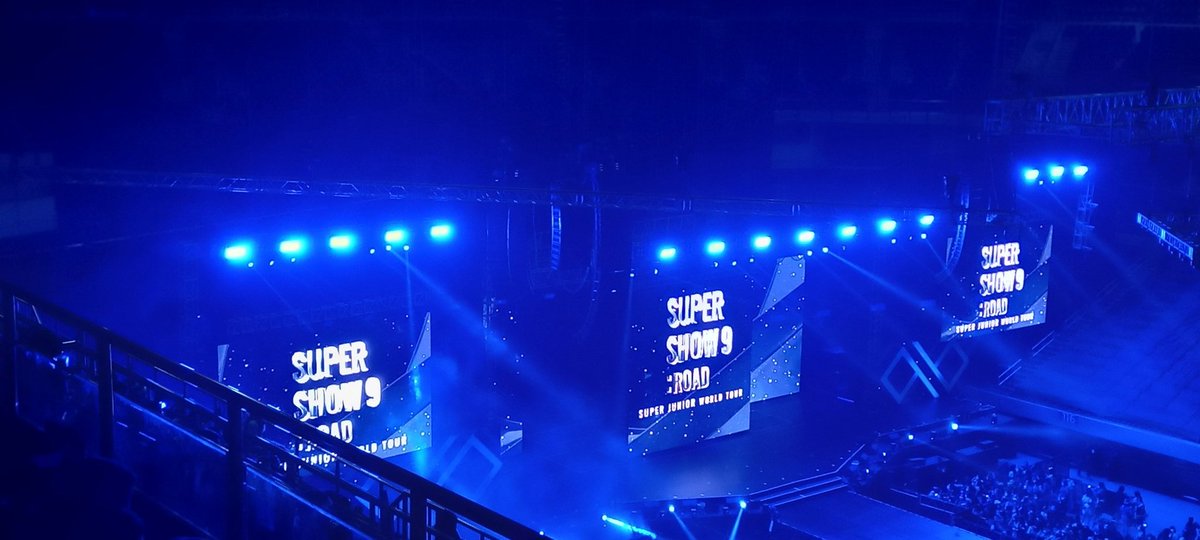 Erisdreamph's tweet photo. #SS9Manila @SJofficial 💙💙💙💙💙 https://t.co/XF3Z0tdz6z