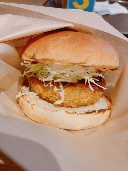 ラブライブ見てねえけど沼津バーガーも食べる 