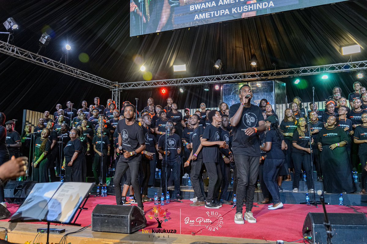 TwaTrust's tweet photo. Our sixth song in the #Twa2022 Playlist was KELELE ZA USHINDI by PAUL CLEMENT ft ZORAVO!
When Tim & Gibson led us into the war room with praise, the grounds shook, the angels surrounded us, we knew JUDAH is WITH US!
He is with you!
https://t.co/HWWUeSzuSK
#SendJudahFirst https://t.co/eNzr2tuINI