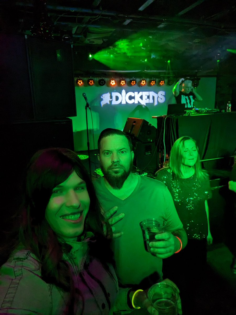 90s night with <a href="/WerdEmUp/">ً</a>