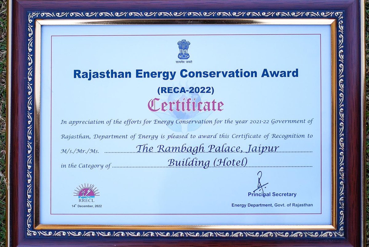 Rambaghpalace's tweet photo. We are honoured to have been recognised with the Energy Conservation Award from the Honourable Minister of Energy on the occasion of Energy Conservation Day.
#RambaghPalace #Tajness #TajHotels #ConservationAward #RajasthanConservationAward #Paathya https://t.co/l9P8lnebbt