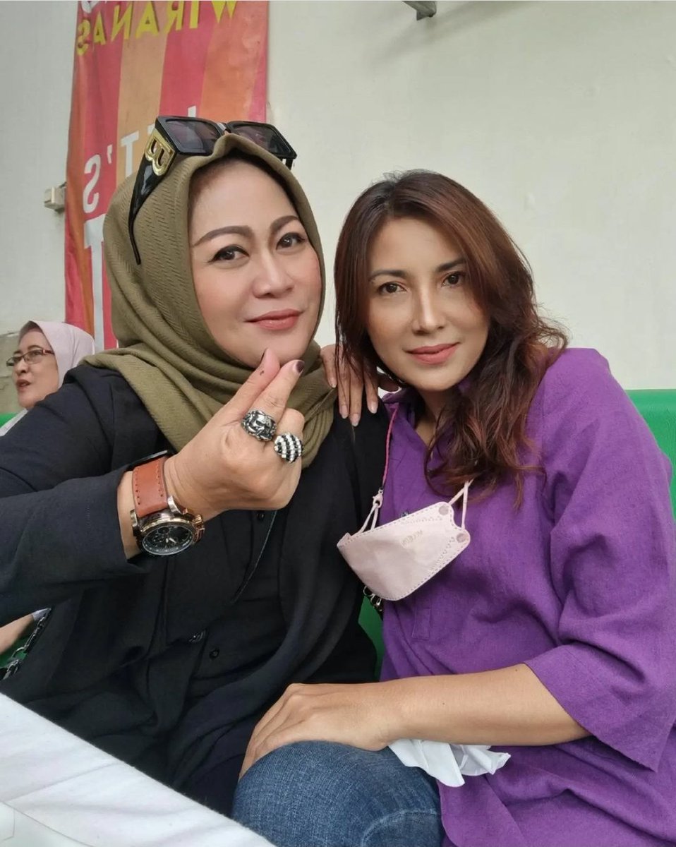 indahsari170's tweet photo. halmmm https://t.co/s0ZBt8pQUz