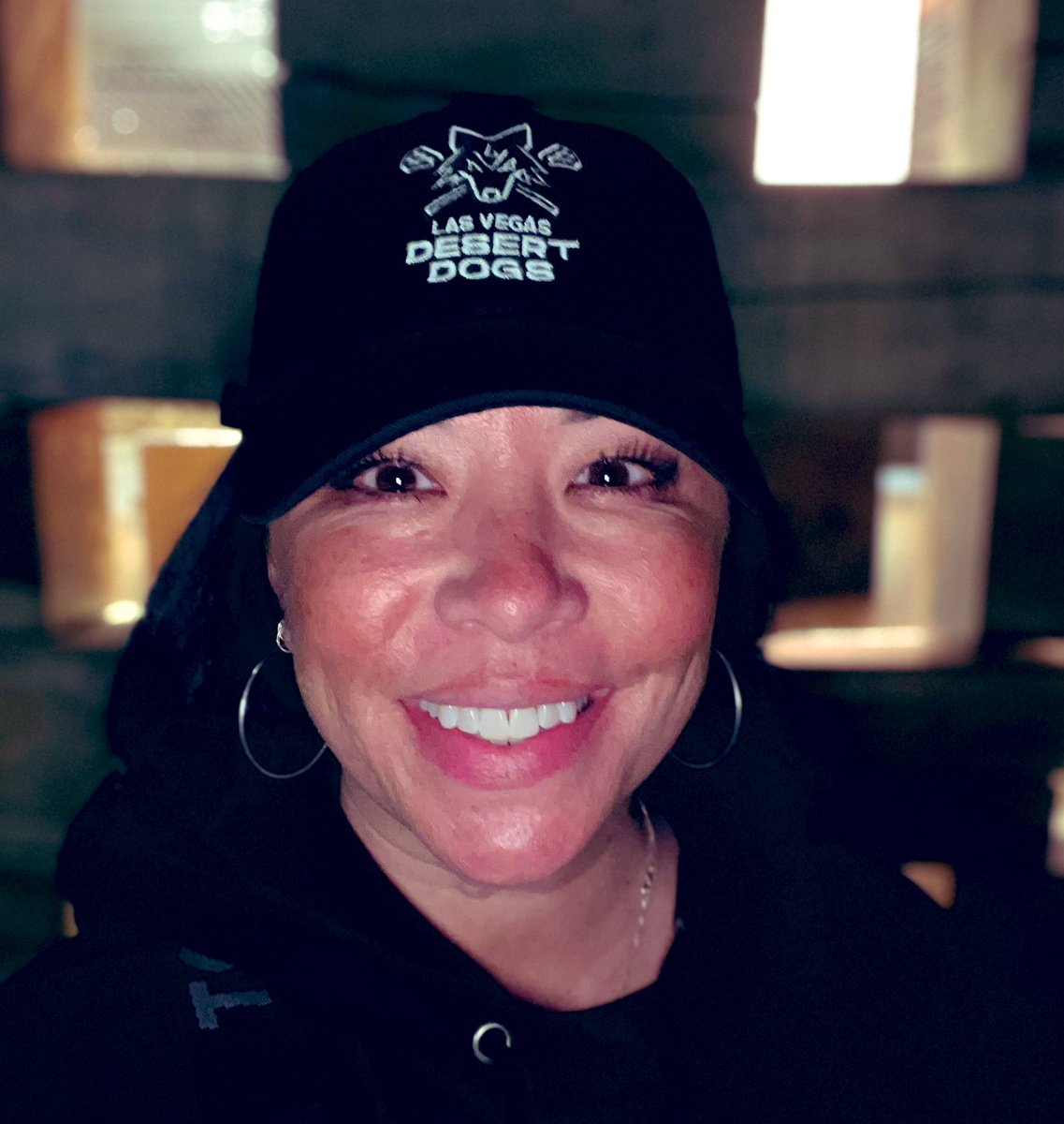 seattle4_life's tweet photo. When you get a hat, it’s official! 💯
@vegasdesertdogs @NLL
#VegasDesertDogs #DogFan #TheDogHouse #girlchatsports #NLL https://t.co/CqEJ0Csj0e
