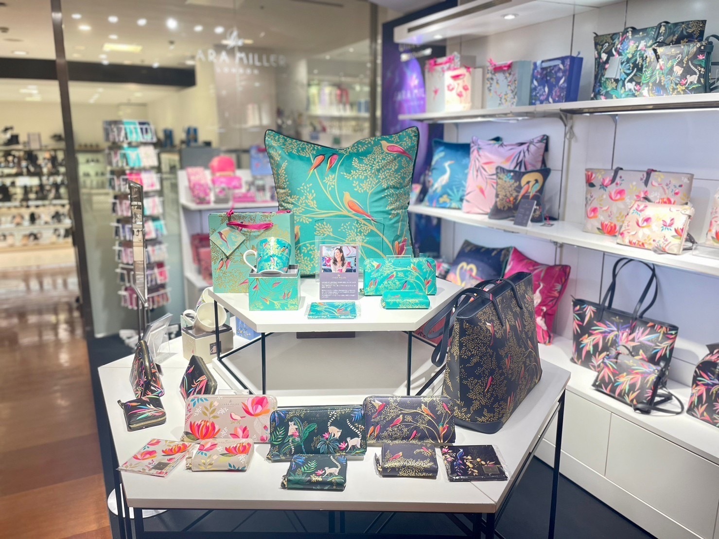 西武渋谷店 on X: 
