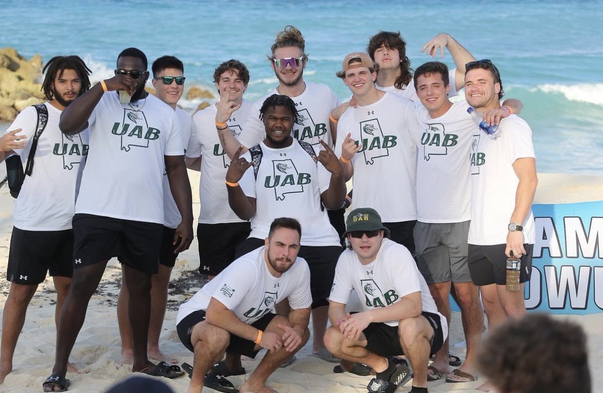 RequiredTeam's tweet image. First 2022 @BowlSeason win! Congratulations @UABEquip and @UAB_FB for being #BahamasBowl Champions! #bowlgear #rtgdesigns #rtgdecorated #dowhatsrequired #1of18