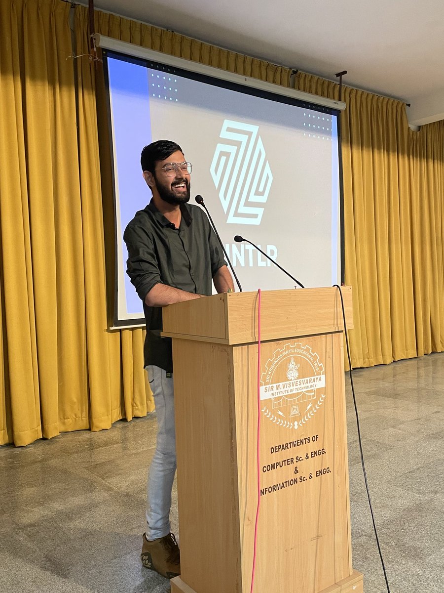 Ujwal07kumar's tweet photo. Had an opportunity to talk Product management, Startups, and so much more last week!

Could feel the energy of ambitions, by emerging leaders. Thanks to @glugmvit for organizing it and inviting me! 

Surprises await! There's infinite potential. ❤️

#zintlr #glugmvit https://t.co/0E52F2sqgk