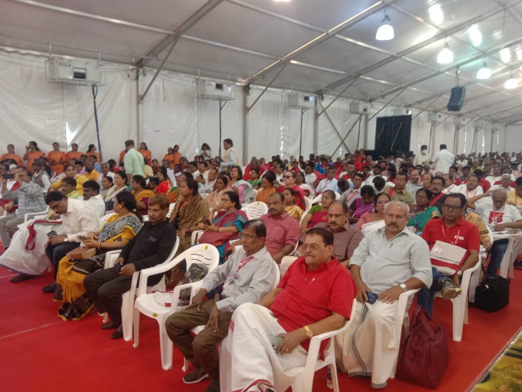 AITUC_UnionRaj's tweet photo. #AITUC42Conference
#एटक42वां_अधिवेशन
#Alleppy #Kerala
इंक़लाब जिंदाबाद
@AmarjeetAITUC
@LabourMinistry https://t.co/0JBVnsqITZ