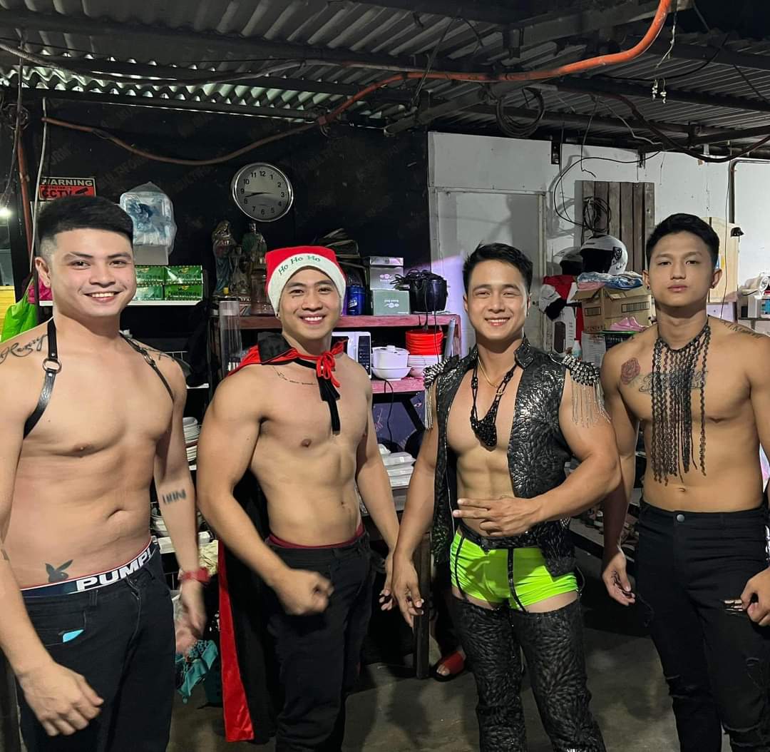 BaeDayEveryday's tweet photo. Masaya ang events, contact us
#BaeDay #BaeWatch #Baebies #BaeDay #BaeWatch #Baebies #malemodel #cuteboys #sexyboys #sexiestpinoys #pinoyhunk #pinoymodel #pogingpinoy #gwapongpinoy #machongpinoy https://t.co/I3jwp4srqI